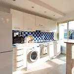 A10 - Staywiz Us -1 Bdr Heart Of Juan Les Pins 5 Min Sea - Ac & Balconies Antibes