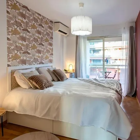 Apartment A10 - 1 Bdr Heart Of Juan Les Pins 5 Min Sea - Ac & Balconies *
