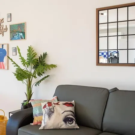 A10 - 1 Bdr Heart Of Juan Les Pins 5 Min Sea - Ac & Balconies Apartment *