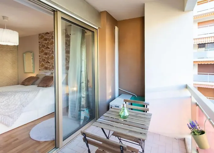 A10 - Staywiz Us -1 Bdr Heart Of Juan Les Pins 5 Min Sea - Ac & Balconies Antibes