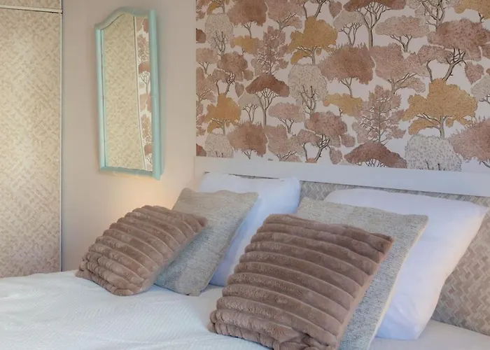 A10 - Staywiz Us -1 Bdr Heart Of Juan Les Pins 5 Min Sea - Ac & Balconies Apartamento *